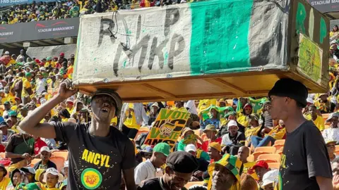 Nomsa Maseko/BBC ANC supporters carrying coffin