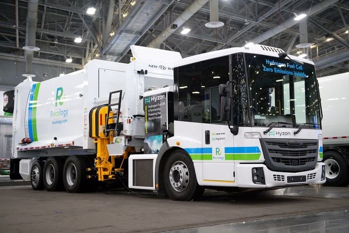 Hyzon hydrogen fuel cell refuse truck.