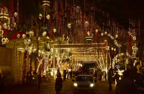 Getty Images  Decorations at Antilia private residence of Industrialist Mukesh Ambani, ahead of his son Anant Ambani's wedding with Radhika Merchant at Altamount Road, Cumballa Hill on July 10, 2024 in Mumbai