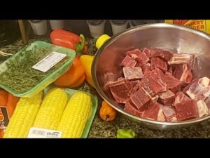 TRUCK DRIVER COOKING ..CURRY GOAT JAMAICAN STYLE…Live Cooking Show