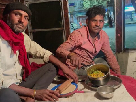 Life of Indian truck drivers inside the truck COOKING INSIDE THE TRUCK