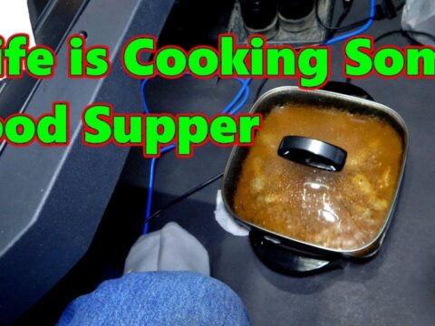 Wife is Cooking Some Good Supper Trucker Rudi 03 24 19 Vlog1722