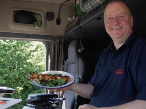 Trucker Cooks Gourmet Food From His Cab