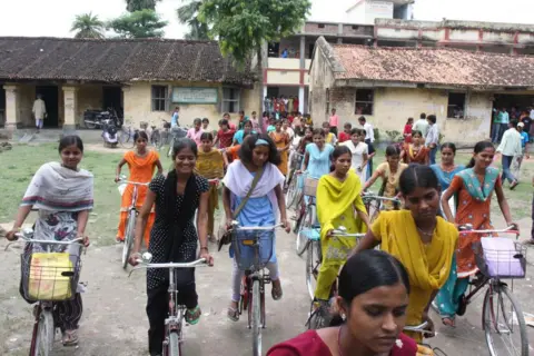 Getty Images Girls coming of High School Desari in Vaishali district in Bihar on the bicycles provided under the cycle scheme of the state government. .