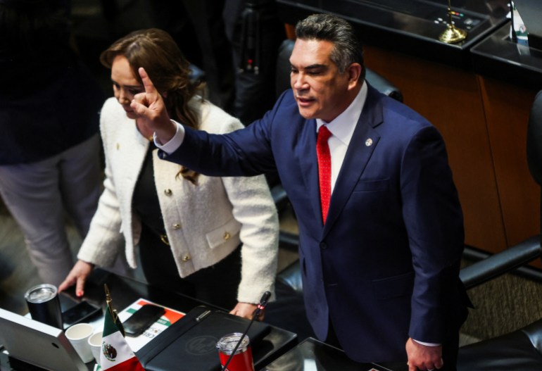 Alejandro Moreno Cardenas speaks in Mexico's Senate