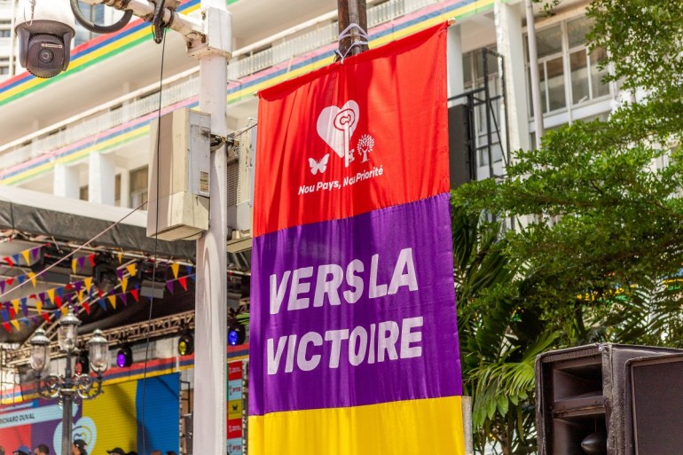 A banner in support of Alliance du Changement party