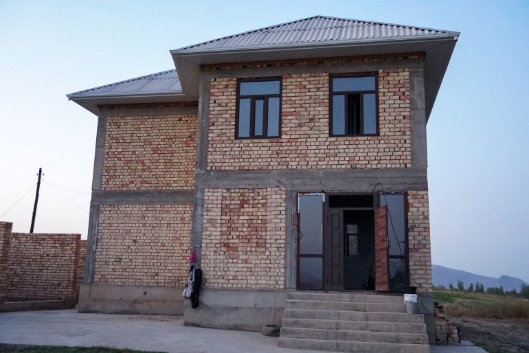 The new house that Talant was building, the open window on the second floor that Mediyana dreamed drinking tea and watch outside from-1729500500